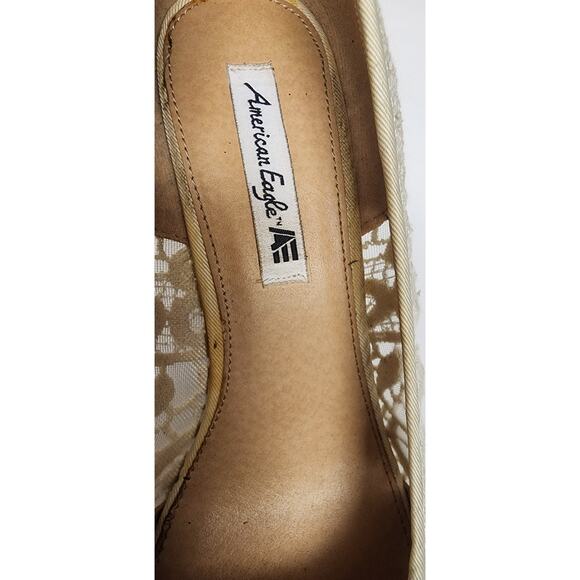 Universal Thread Women's Fabric Peep Toe Wedge Platform Heel Shoes Beige 8W - Picture 12 of 14